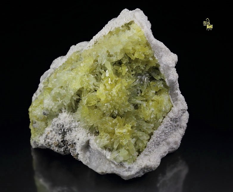 GONNARDITE epimorph after CALCITE, CALCITE