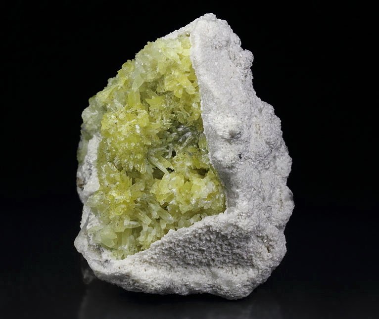 GONNARDITE epimorph after CALCITE, CALCITE