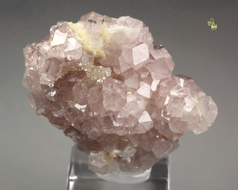 gem PINK GARNET var. GROSSULAR