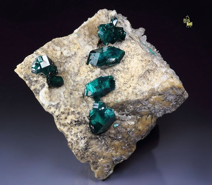 gem DIOPTASE, CALCITE