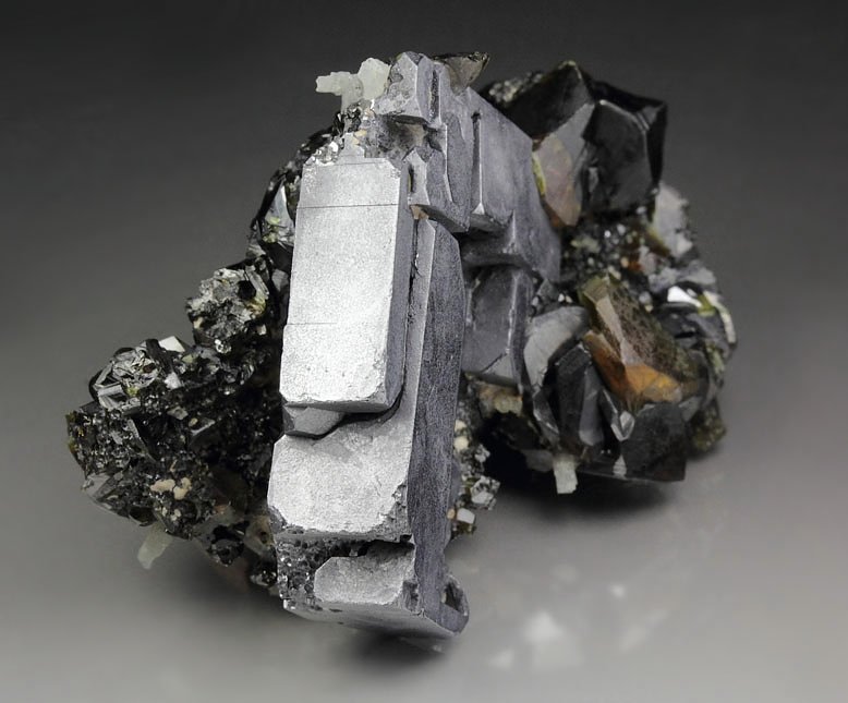 skeletal GALENA, gemmy SPHALERITE var. CLEIOPHANE, QUARTZ