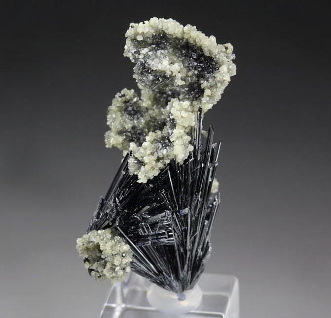 STIBNITE, SIDERITE