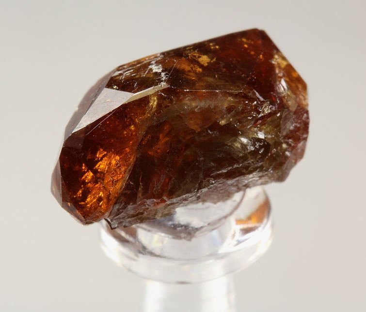 gem GARNET var. GROSSULAR