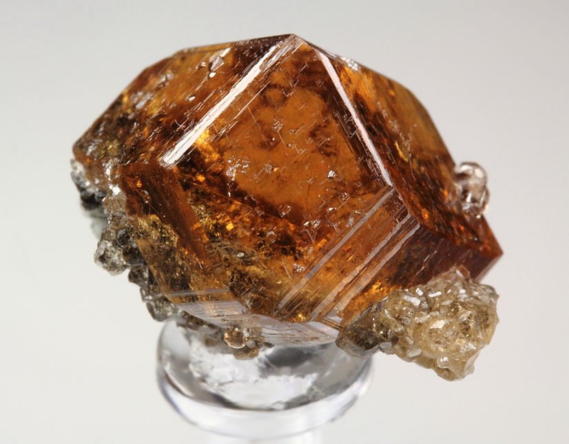 gem GARNET var. GROSSULAR