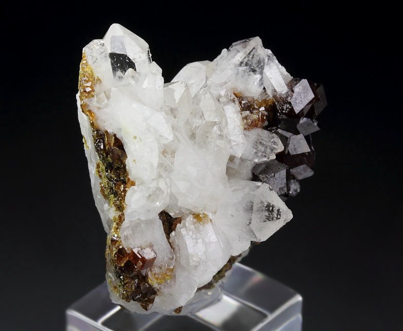 gemmy GARNET var. ANDRADITE, QUARTZ