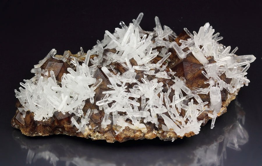 GARNET var. ANDRADITE, QUARTZ