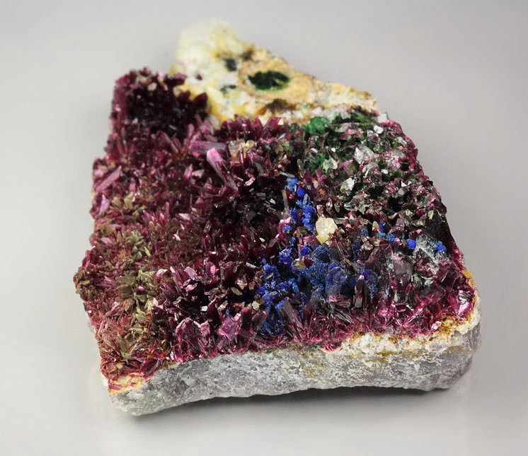 ERYTHRITE, AZURITE, OLIVENITE, PHLOGOPITE