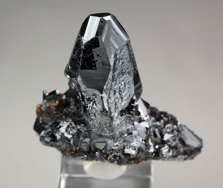 HEMATITE, GARNET var. ANDRADITE