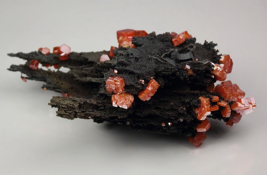 VANADINITE, GOETHITE