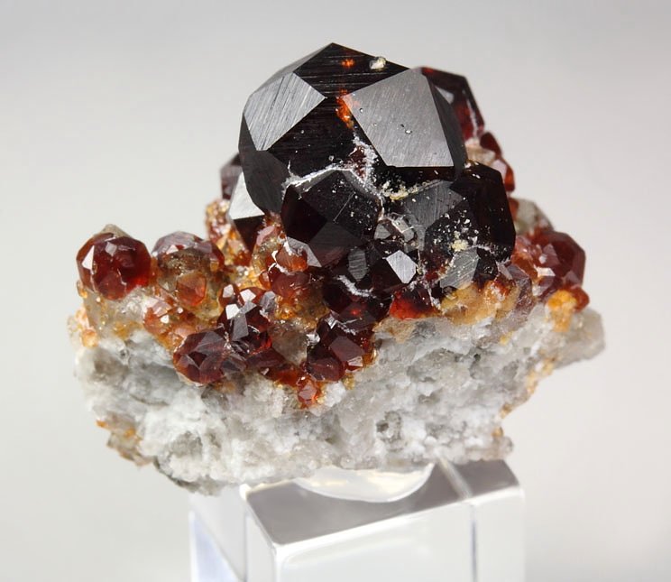 gemmy GARNET var. SPESSARTINE, QUARTZ var. SMOKY