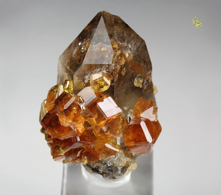 gem GARNET var. SPESSARTINE, QUARTZ var. SMOKY