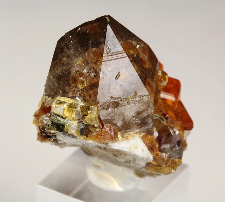 gem GARNET var. SPESSARTINE, QUARTZ var. SMOKY