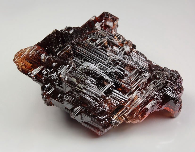 gem GARNET var. SPESSARTINE skeletal - floater