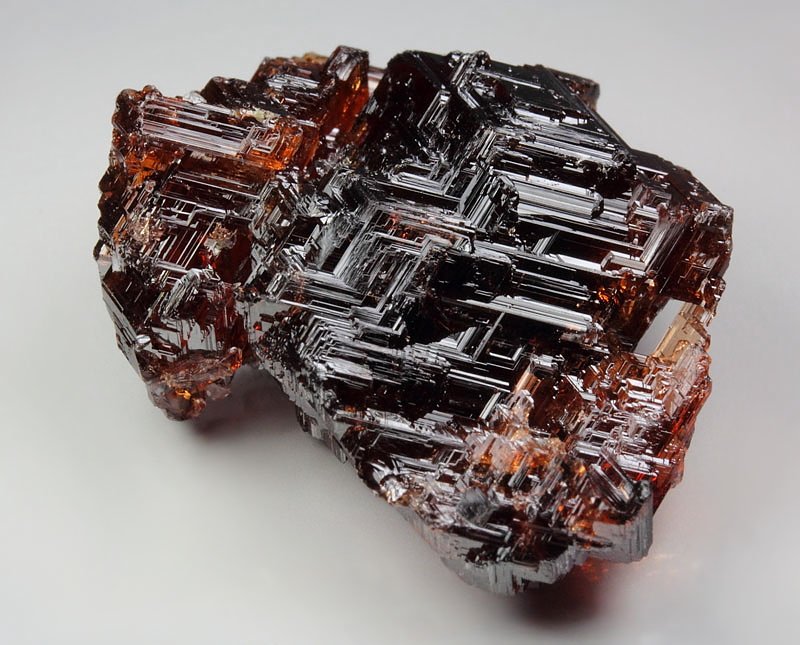 gem GARNET var. SPESSARTINE skeletal - floater