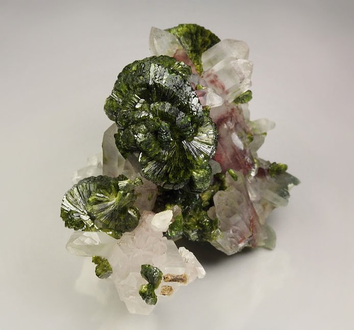 EPIDOTE, QUARTZ with HEMATITE inclusions