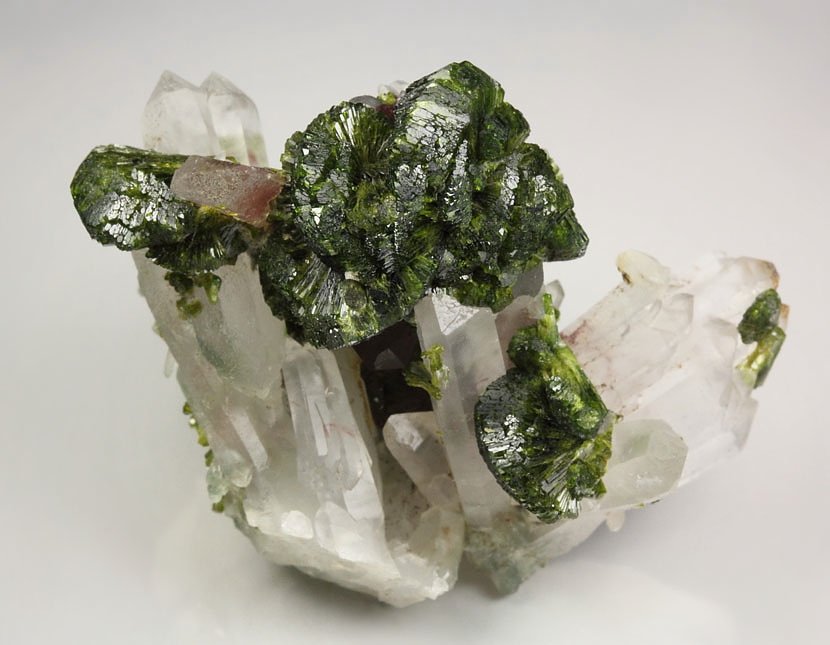 EPIDOTE, QUARTZ with HEMATITE inclusions