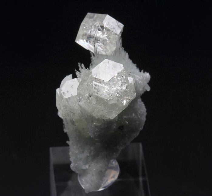 colorless gem GARNET var. GROSSULAR, DIOPSIDE