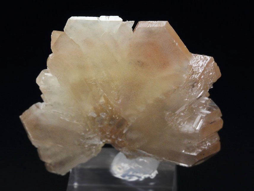 twinned CERUSSITE