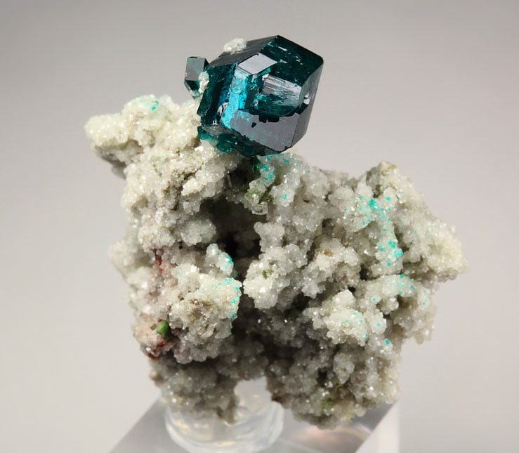 gem DIOPTASE, CALCITE