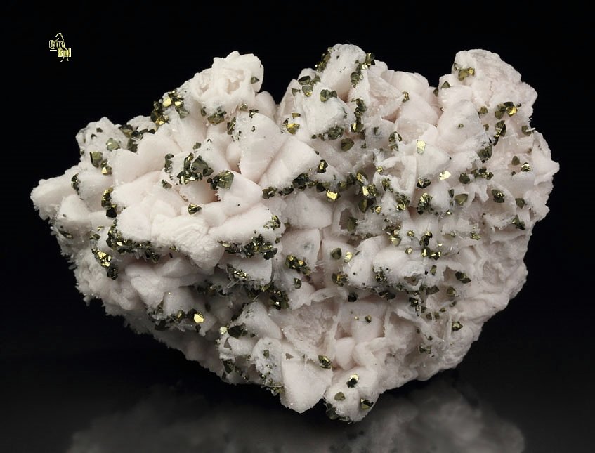 CALCITE epimorph, CHALCOPYRITE, QUARTZ