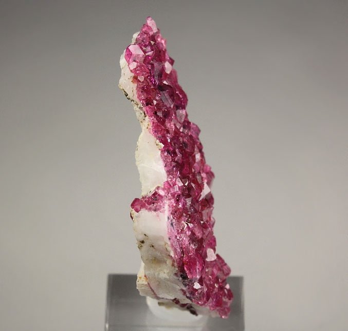 gem ELBAITE-LIDDICOATITE series with PHANTOMS