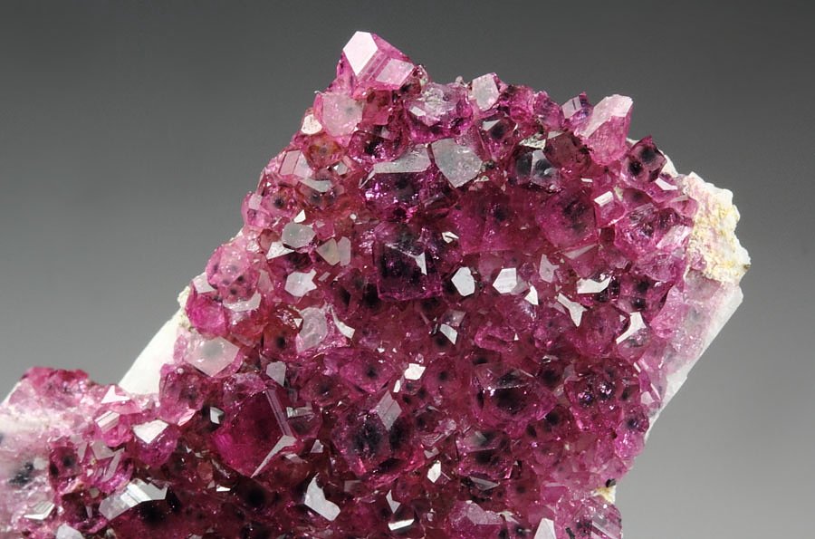 gem ELBAITE-LIDDICOATITE series with PHANTOMS