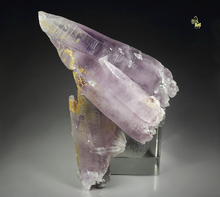 QUARTZ var. AMETHYST