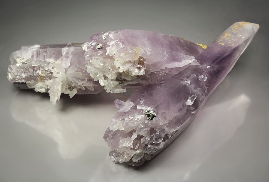QUARTZ var. AMETHYST