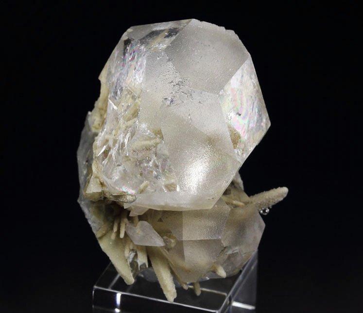 FLUORITE with QUARTZ inclusions