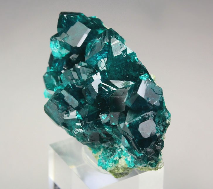 gem DIOPTASE