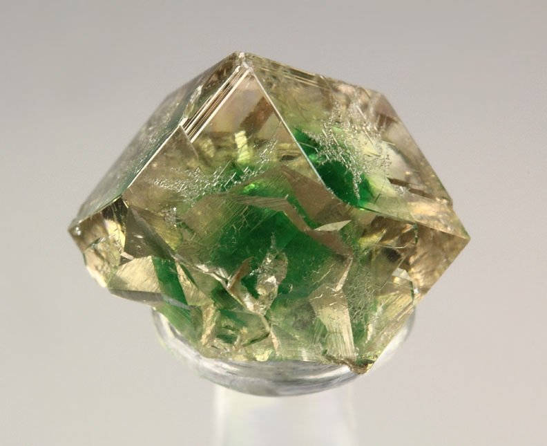 gem GARNET var. GROSSULAR with GREEN CHROMIAN PHANTOM