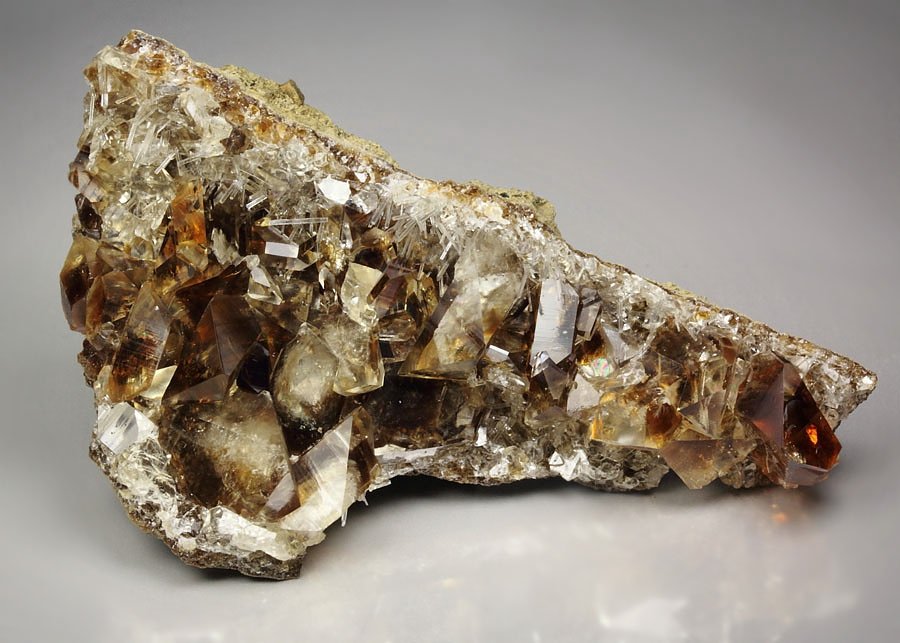 CALCITE, NATROLITE