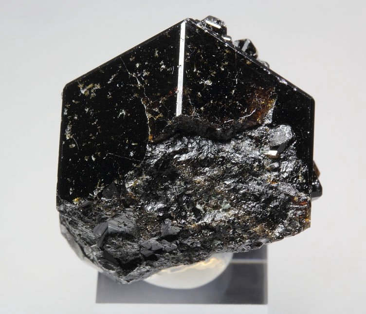 GARNET var. ANDRADITE var. MELANITE