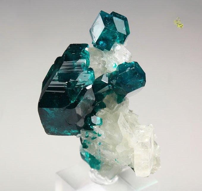 gem DIOPTASE, CALCITE