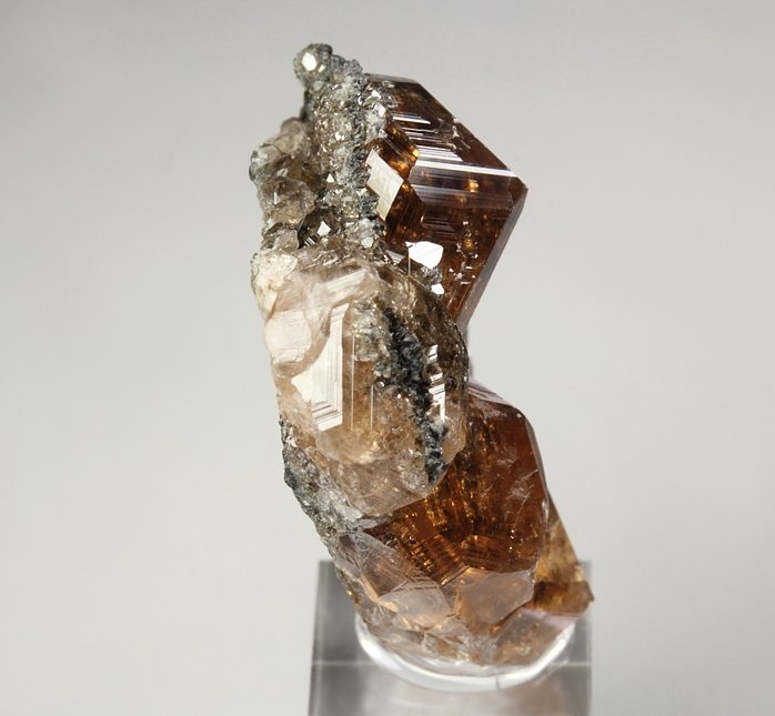 gem GARNET var. GROSSULAR