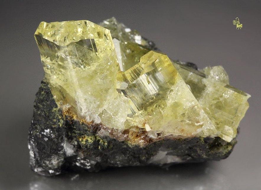 gem ANGLESITE