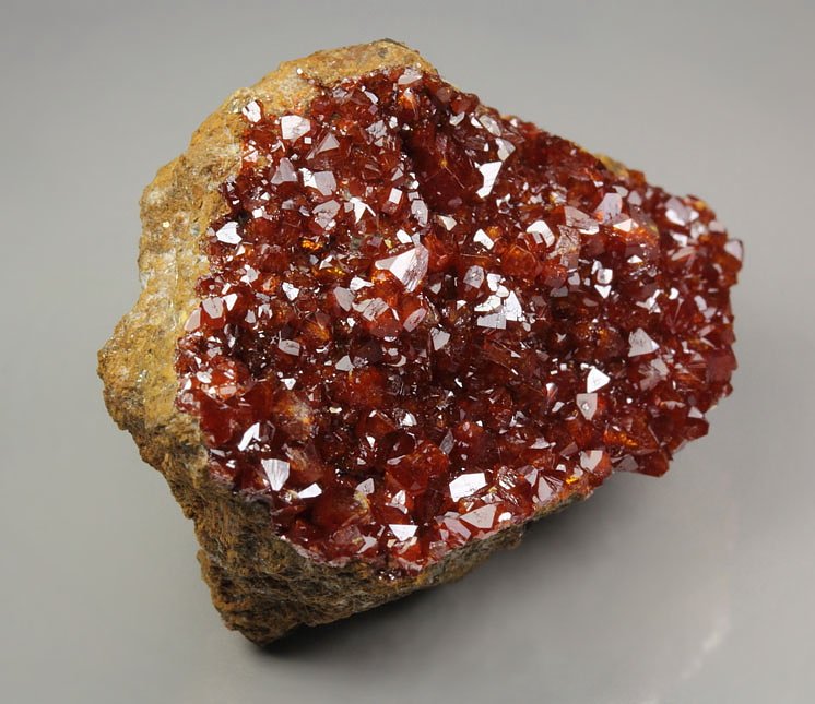 gemmy WULFENITE