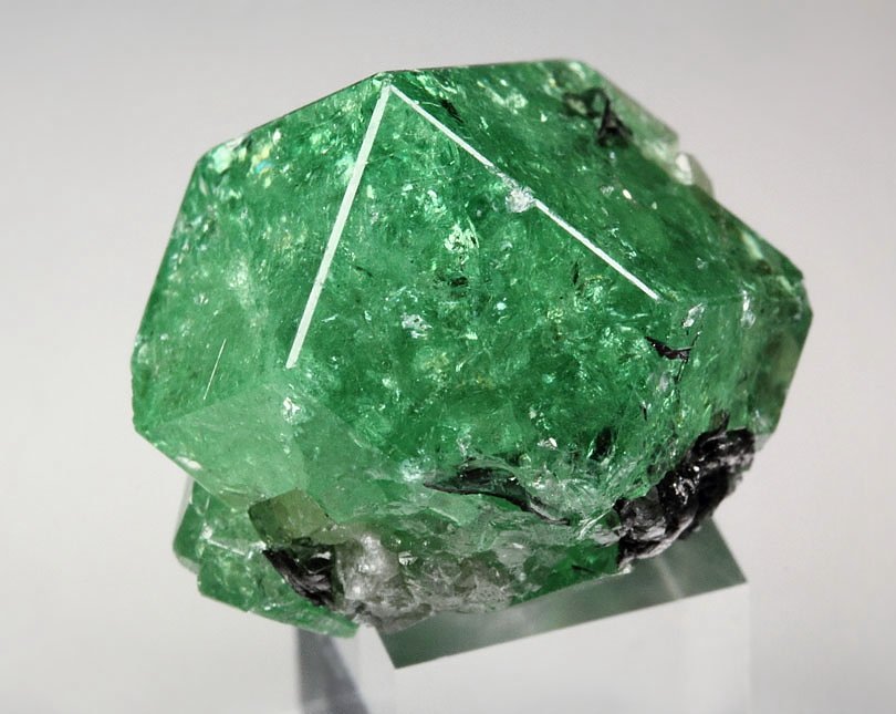 gem GARNET var. GROSSULAR var. TSAVORITE