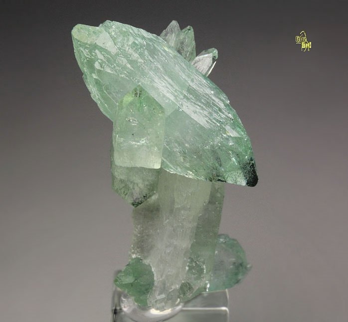 gemmy FLUORAPOPHYLLITE-(K) bi-terminated, STILBITE