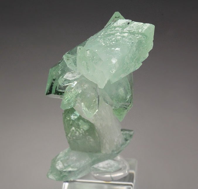 gemmy FLUORAPOPHYLLITE-(K) bi-terminated, STILBITE