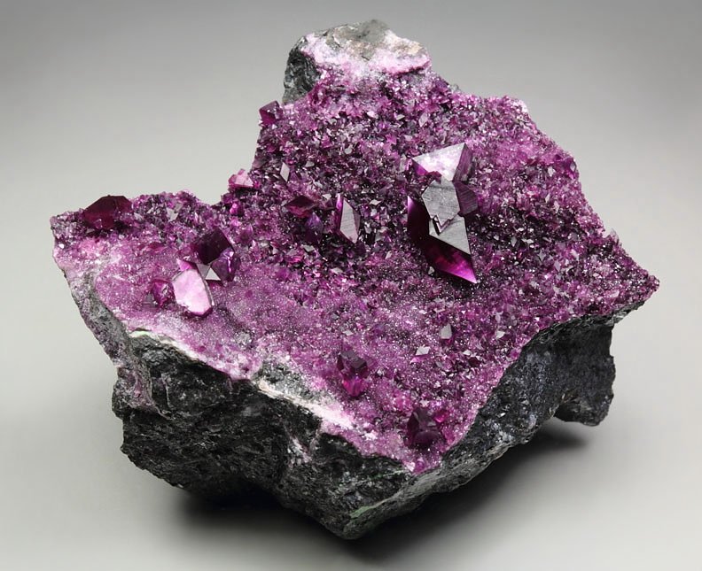 gem CHROMIAN CLINOCHLORE - KAMMERERITE