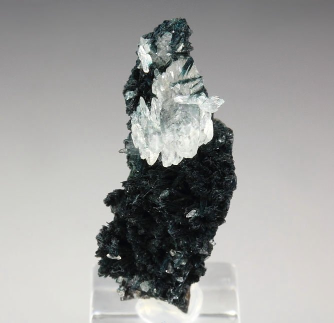 GORMANITE, QUARTZ