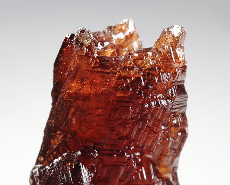 gem GARNET var. SPESSARTINE