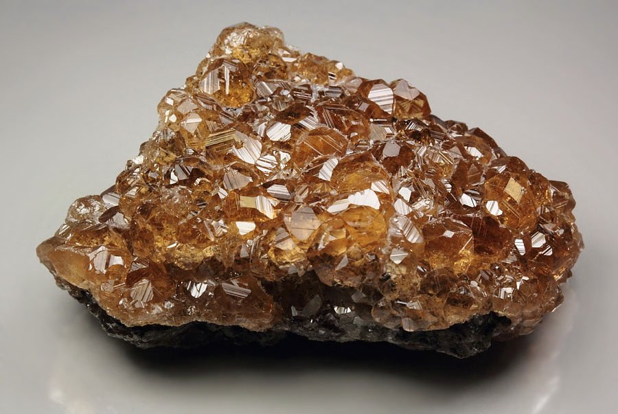 gem GARNET var. GROSSULAR