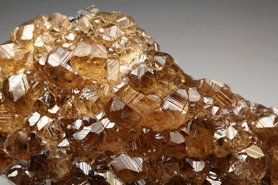 gem GARNET var. GROSSULAR