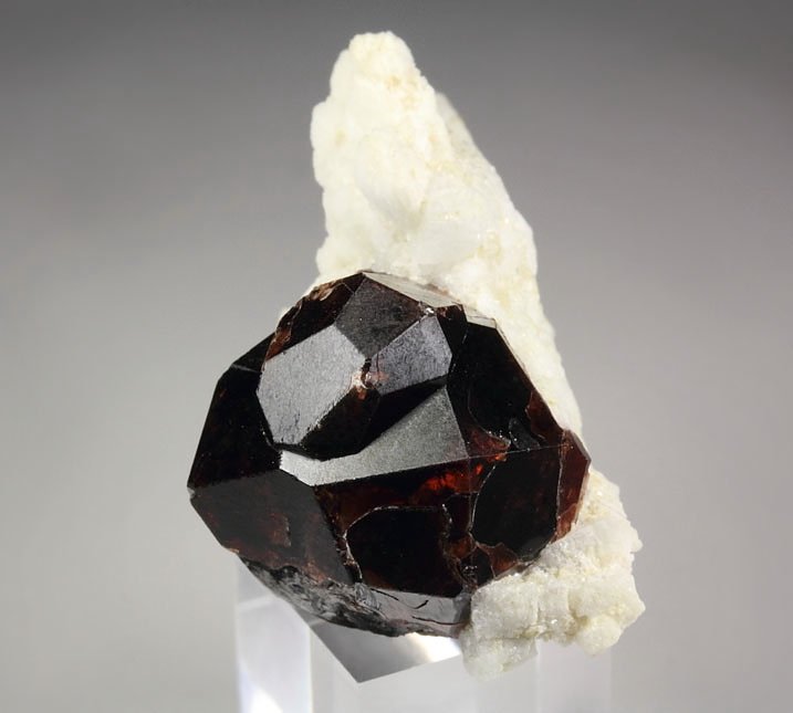 gemmy GARNET var. SPESSARTINE, ALBITE