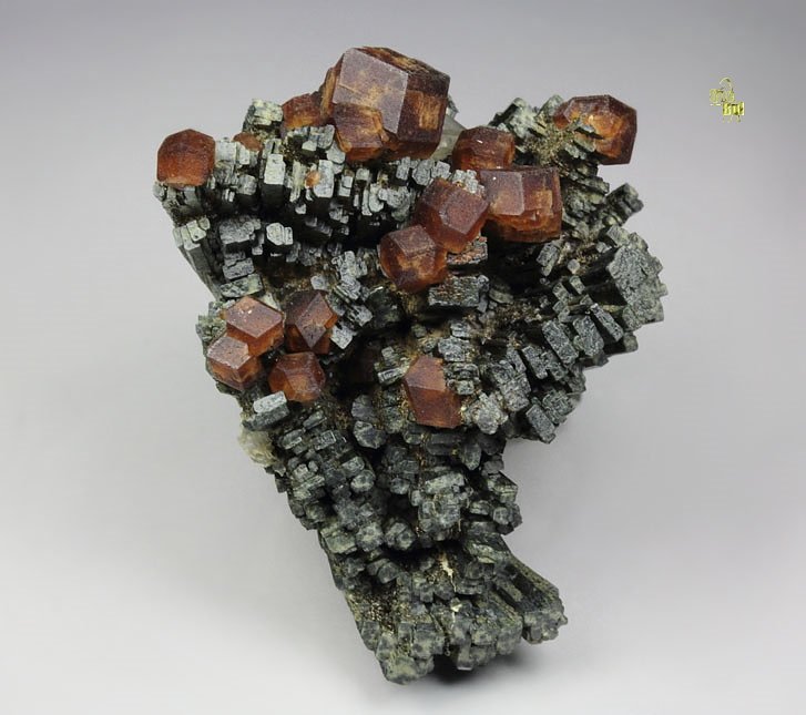 GARNET var. ANDRADITE, HEDENBERGITE