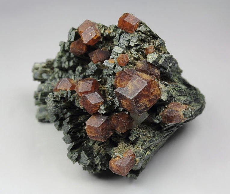 GARNET var. ANDRADITE, HEDENBERGITE