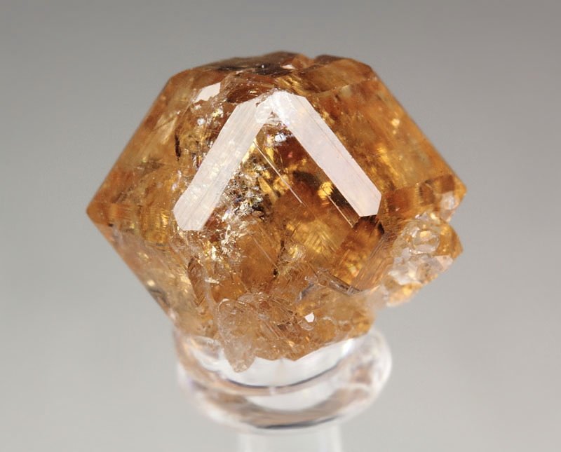 gem GARNET var. GROSSULAR