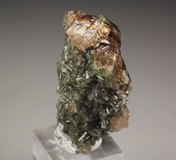 gem GARNET var. GROSSULAR, DIOPSIDE